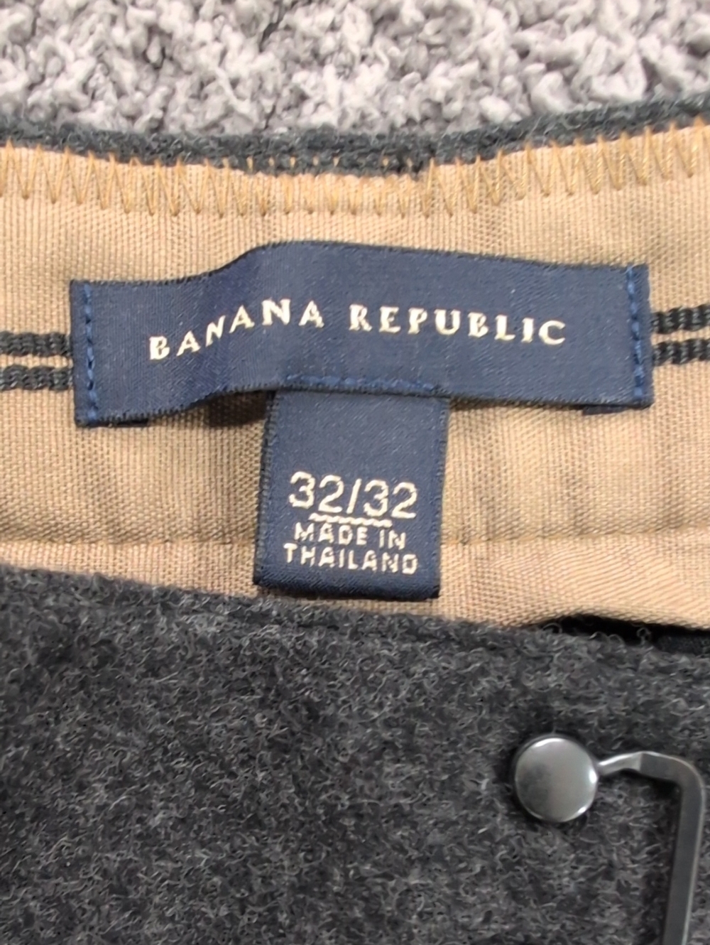 Banana Republic Men's Wool Flannel Pant - Picture 4 of 11